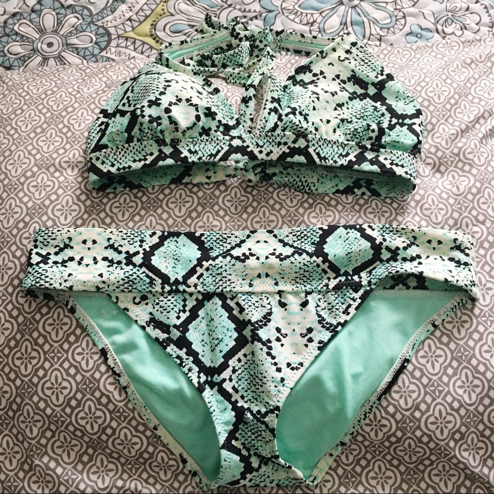 NWOT Radio Fiji two piece swim suit